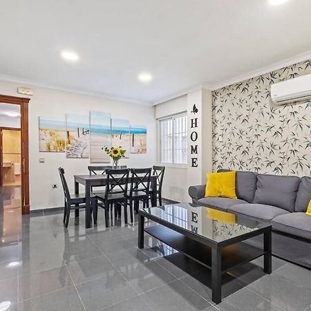 Piso En Atarazanas Apartment Malaga Luaran gambar